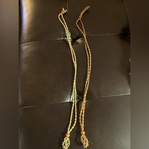 Crystal necklace holder